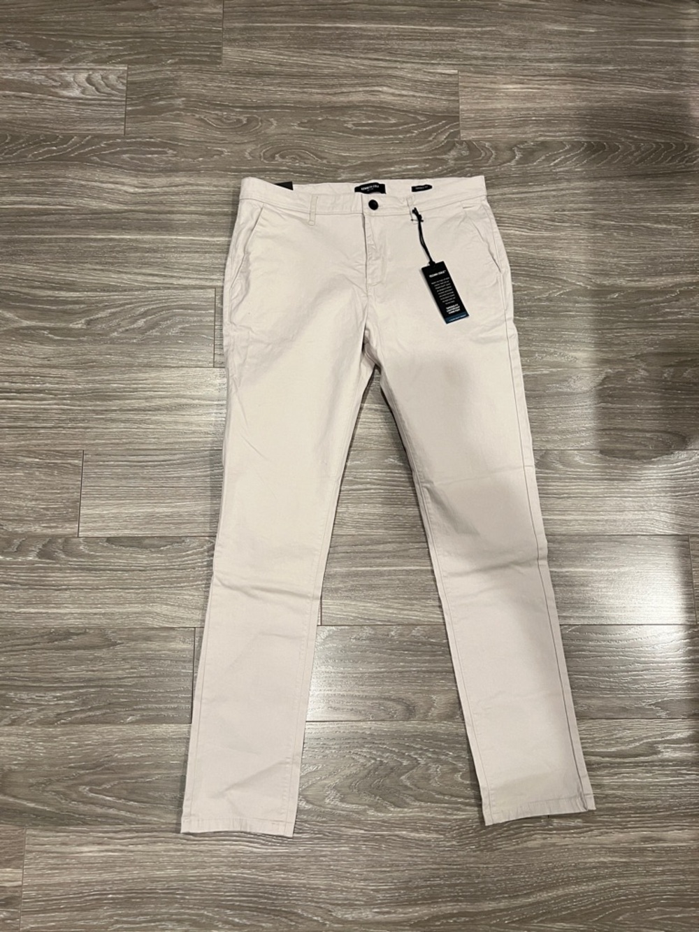 Men's Slim Fit Chino Pants in Light Beige- Kenneth Cole